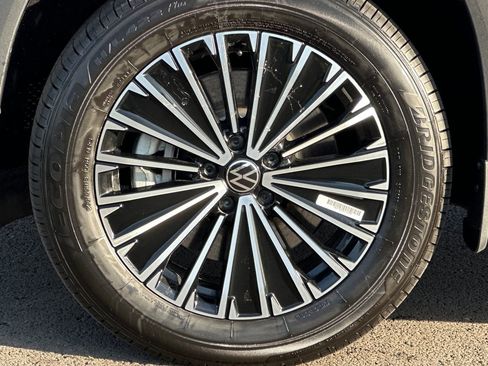 New 2026 Volkswagen Tiguan S AWD/4WD image 23