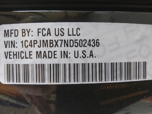 Used 2022 Jeep Cherokee Trailhawk image 33