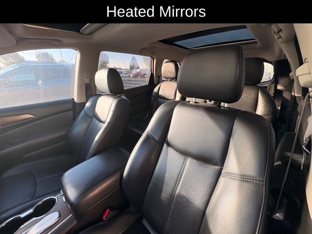 Used 2017 Nissan Pathfinder Platinum w/ Cargo Package FWD image 14