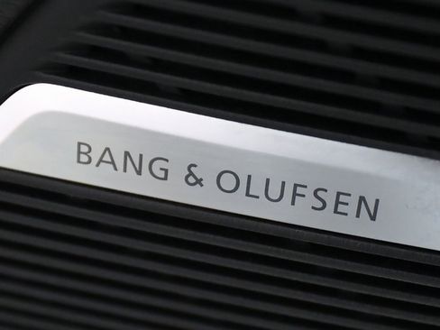 Used 2024 Audi SQ8 Prestige image 17