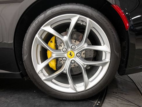 Used 2018 Ferrari GTC4Lusso T RWD image 35