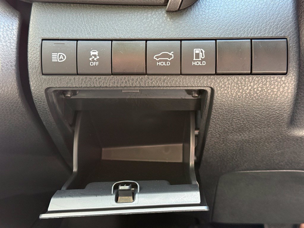 Used 2024 Toyota Camry LE FWD image 10