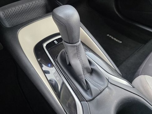 Used 2025 Toyota Corolla LE image 27