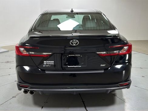 Certified 2025 Toyota Camry SE image 4