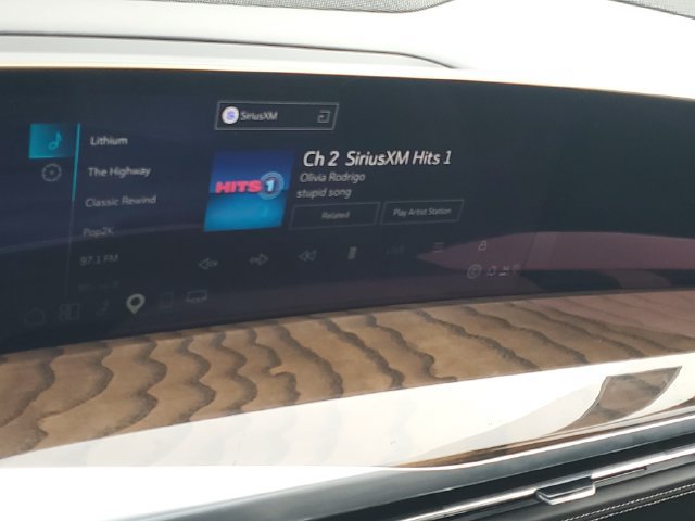 Used 2025 Cadillac Escalade ESV Premium Luxury Platinum w/ LPO, Floor Liner Package AWD/4WD image 23