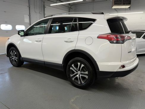 Used 2016 Toyota RAV4 LE AWD/4WD image 11