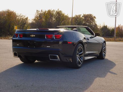 Used 2011 Chevrolet Camaro SS image 23