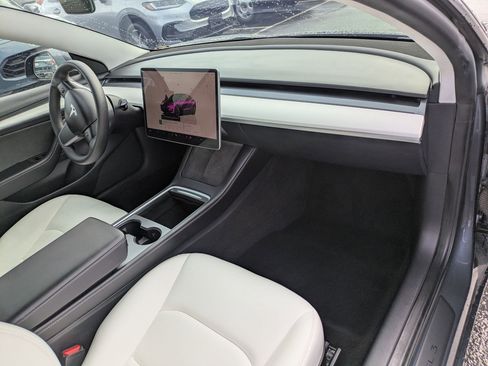 Used 2023 Tesla Model 3 Performance image 33