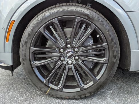 New 2026 Cadillac Lyriq V w/ LPO, Floor Liner Package image 30