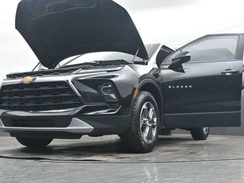 Used 2023 Chevrolet Blazer LT w/ Convenience Package image 38