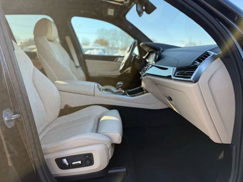 Used 2019 BMW X5 xDrive40i w/ Convenience Package image 23