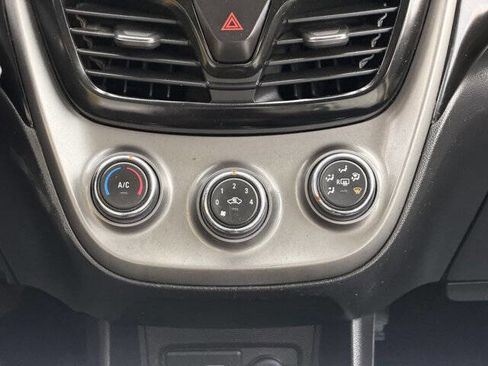 Used 2021 Chevrolet Spark LT image 17