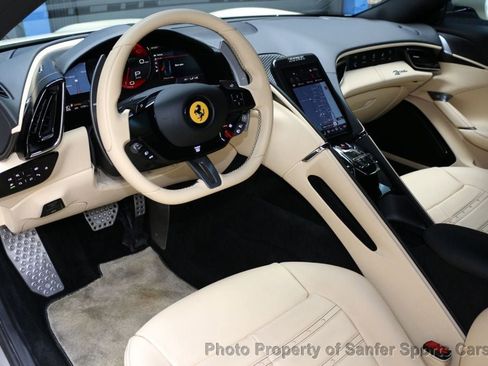 Used 2022 Ferrari Roma image 21