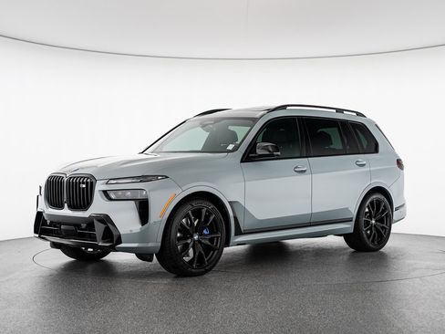 Used 2025 BMW X7 M60i AWD/4WD image 1