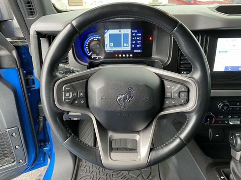 Used 2022 Ford Bronco Black Diamond image 21