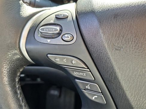 Used 2019 Nissan Pathfinder Platinum image 30