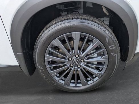 New 2026 Nissan Pathfinder SL w/ SL Premium Package FWD image 9