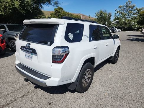 Used 2021 Toyota 4Runner TRD Off-Road Premium w/ Moonroof Package AWD/4WD image 5