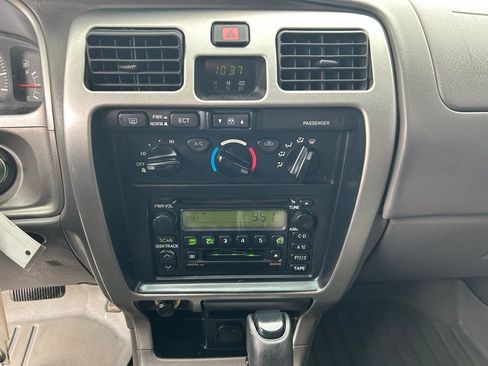 Used 2002 Toyota 4Runner SR5 image 16