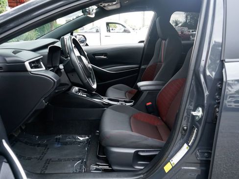 Used 2025 Toyota Corolla SE FWD image 16