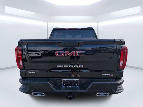 Used 2025 GMC Sierra 1500 AT4 image 4