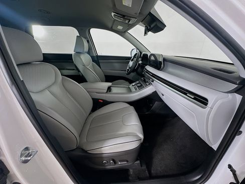 Used 2025 Hyundai Palisade SEL FWD image 34