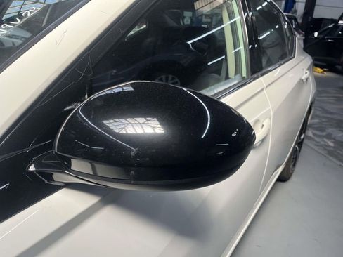 Certified 2024 Nissan Altima 2.5 SR image 11