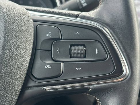 Used 2023 Buick Encore GX Select FWD image 36