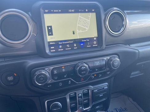 Certified 2020 Jeep Wrangler Unlimited Sahara image 30