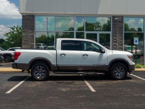 Used 2019 Nissan Titan Platinum Reserve w/ Platinum Utility Package AWD/4WD image 2