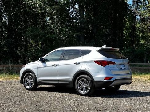 Used 2018 Hyundai Santa Fe Sport w/ 2.4L Value Package 02 AWD/4WD image 7