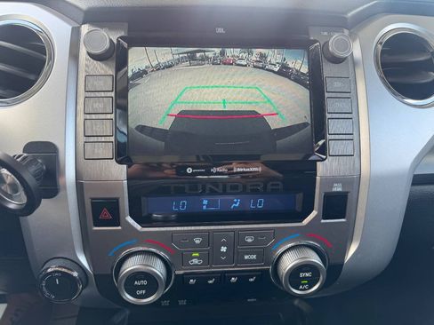 Used 2021 Toyota Tundra Platinum AWD/4WD image 16