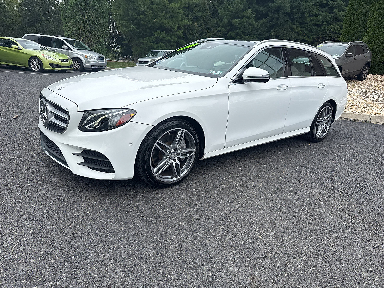 Used 2017 Mercedes-Benz E 400 4MATIC Wagon image 15