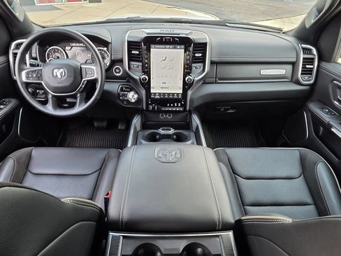Used 2023 RAM 1500 Laramie AWD/4WD image 9