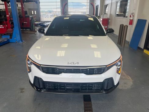 Used 2025 Kia K4 GT-Line w/ GT-Line Premium Package FWD image 12