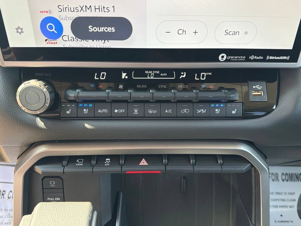 Used 2024 Toyota Sequoia Limited AWD/4WD image 18