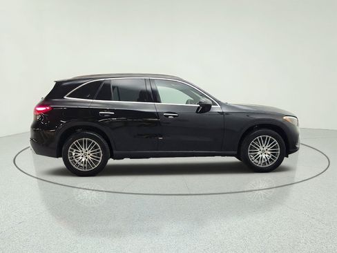 Certified 2026 Mercedes-Benz GLC 300 image 4