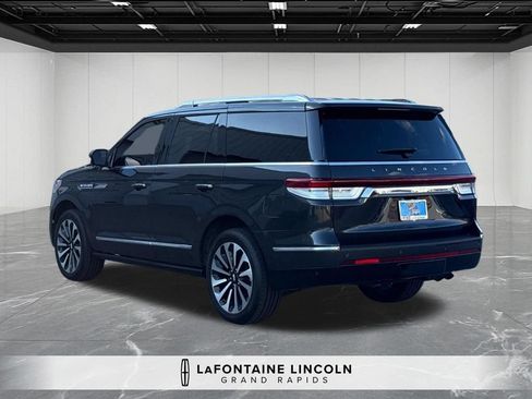 Certified 2023 Lincoln Navigator Reserve AWD/4WD image 3