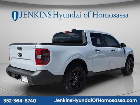 Used 2025 Ford Maverick XLT w/ XLT Luxury Package image 3