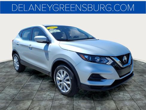 Used 2022 Nissan Rogue Sport S image 1