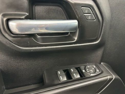 Used 2022 Chevrolet Silverado 1500 Custom image 31