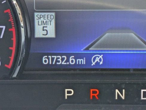 Used 2020 Ford Explorer XLT w/ Equipment Group 202A image 22