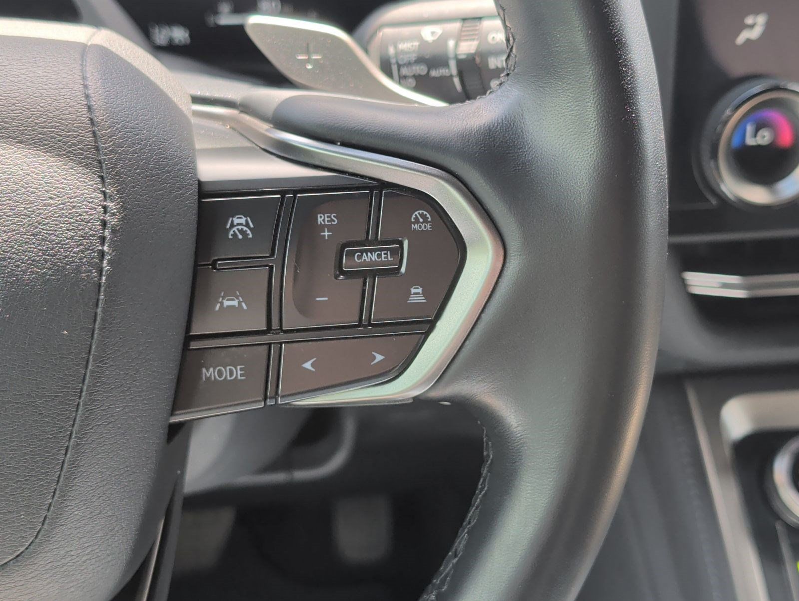 Used 2025 Lexus GX 550 AWD/4WD image 15