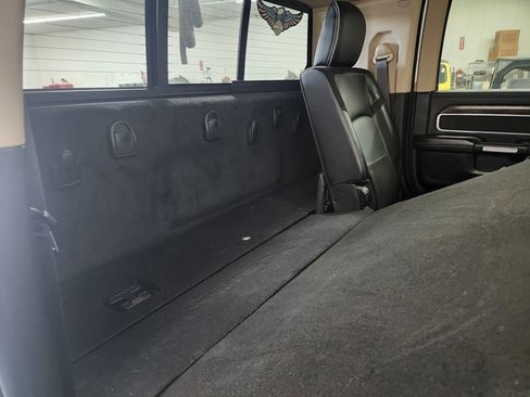 Used 2019 RAM 2500 Laramie image 36
