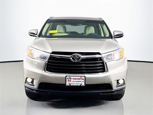 Certified 2016 Toyota Highlander XLE image 11