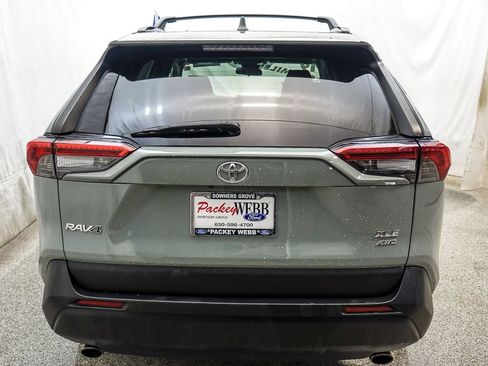 Used 2019 Toyota RAV4 XLE w/ All Weather Liner Package AWD/4WD image 6