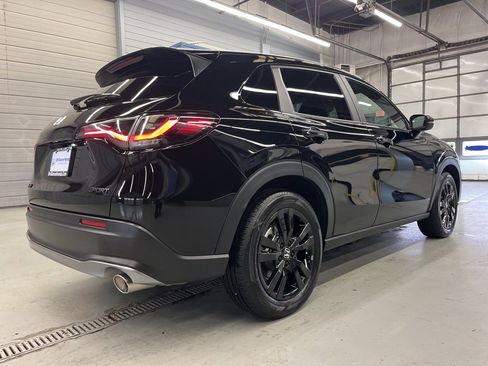 Used 2026 Honda HR-V Sport image 7