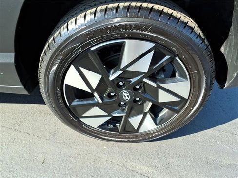 Used 2024 Hyundai Kona SEL image 8