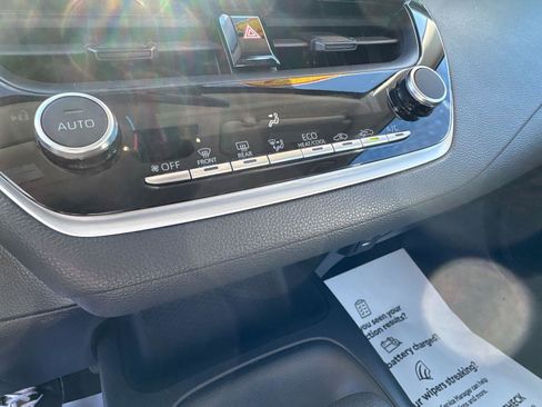 Used 2024 Toyota Corolla LE image 25