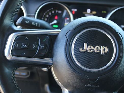 Used 2023 Jeep Wrangler Unlimited Sahara w/ Cold Weather Group AWD/4WD image 19